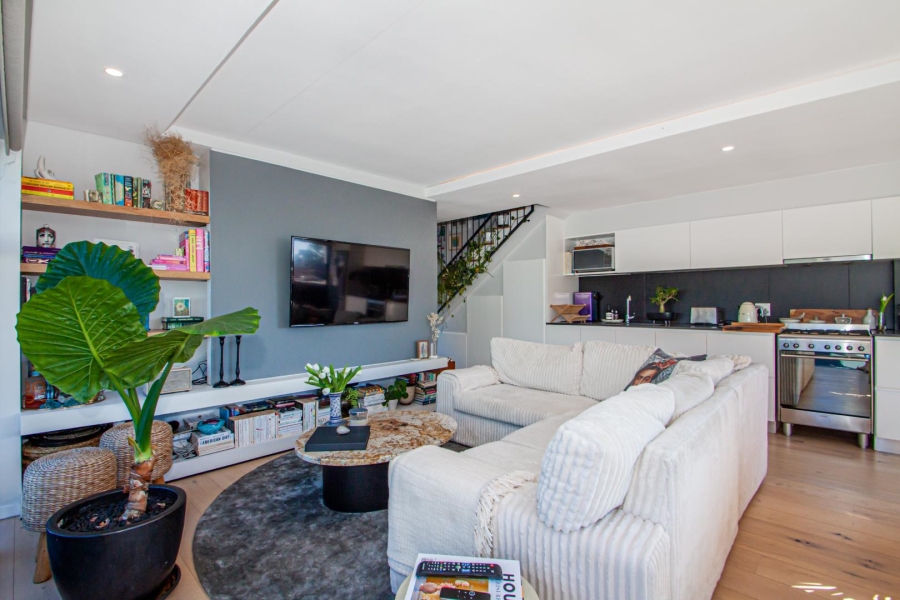 2 Bedroom Property for Sale in Sea Point Western Cape